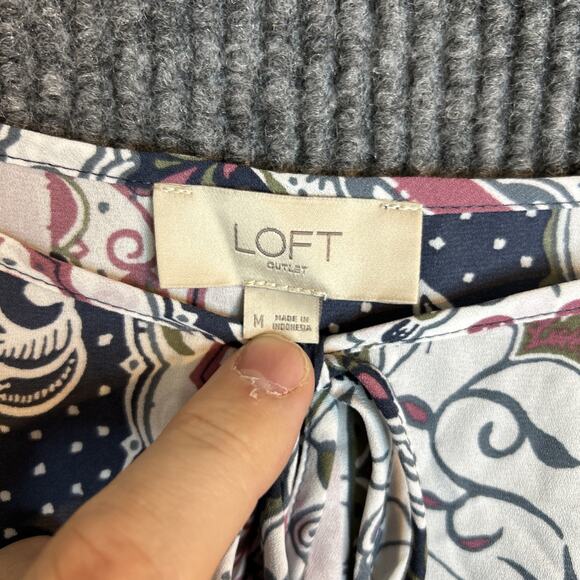 Loft Womens Floral Boho Printed Blouse Size Medium Long Sleeve Tie Neckline - Picture 3 of 6